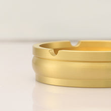 Load image into Gallery viewer, Ashtray Retro Metal Pure Brass Three-Slot Personalized Creative Ashtray