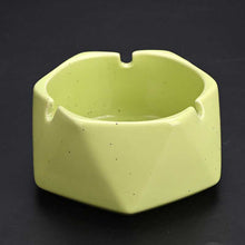 Lade das Bild in den Galerie-Viewer, Ashtray Nordic Ceramic Creative Home Living Room Windproof Ashtray
