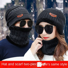 Lade das Bild in den Galerie-Viewer, Warm Winter Knit Beanie Hats Wool Men's Autumn Fleece Women's Korean-Style Fashionable Ear Protection Unisex