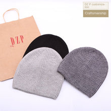 Lade das Bild in den Galerie-Viewer, Warm Winter Knit Beanie Hats Men's and Women's Plain Wool Autumn and Winter Wild Wool Unisex