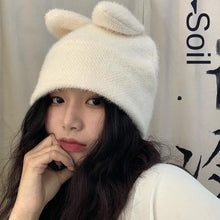 Lade das Bild in den Galerie-Viewer, Warm Winter Knit Beanie Hats Wool Cute Sweet Girl Unisex