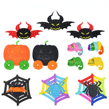Lade das Bild in den Galerie-Viewer, 2x Halloween Xmas Christmas Gifts Decoration New Deratization Pioneer Pumpkin Car Spider Web Children's Toys