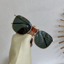 Lade das Bild in den Galerie-Viewer, Sunglasses sun Shades Polarized Creative Style Square Frame Metal UV Protection unisex
