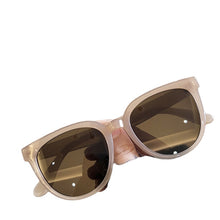 Lade das Bild in den Galerie-Viewer, Sunglasses sun Shades Brown Women's All Match Classic Face Looking Small Polarized unisex
