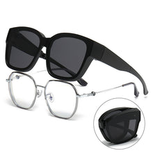 Lade das Bild in den Galerie-Viewer, Sunglasses sun Shades Folding Set of Portable One Mirror Dual Purpose Polarized Outdoor Driving Myopia unisex
