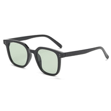 Lade das Bild in den Galerie-Viewer, Sunglasses sun Shades Women's High Grade to Make Big Face Thin Looked unisex
