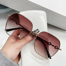 Lade das Bild in den Galerie-Viewer, Sunglasses sun Shades Women's Korean Style Chic and Unique Large Rim Street Metal unisex
