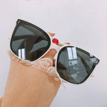Lade das Bild in den Galerie-Viewer, Sunglasses sun Shades Women's High Grade UV Protection to Make Big Face Thin Looked Men's Fashion unisex
