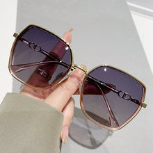 Load image into Gallery viewer, Sunglasses sun Shades Women's Polarized European and American Fashion Street Shooting Outdoor screen Travel unisex
