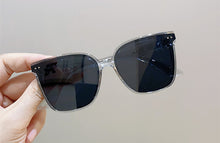 Lade das Bild in den Galerie-Viewer, Sunglasses sun Shades Kid's Parent Child Reflective Lenses All Match UV Protection unisex
