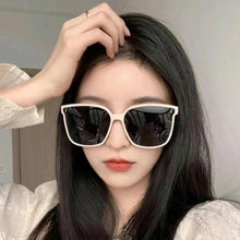 Lade das Bild in den Galerie-Viewer, Sunglasses sun Shades Women's High Grade UV Protection to Make Big Face Thin Looked Men's Fashion unisex
