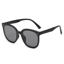 Lade das Bild in den Galerie-Viewer, Sunglasses sun Shades Folding Large Frame Show Face Small screen UV Protection unisex
