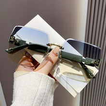 Lade das Bild in den Galerie-Viewer, Sunglasses sun Shades Frameless Two Tone Gradient High Grade Women's Driving Fashionable unisex
