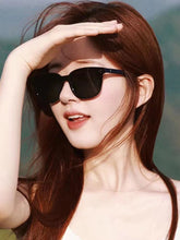 Lade das Bild in den Galerie-Viewer, Sunglasses sun Shades Female Summer Protection High Sense unisex
