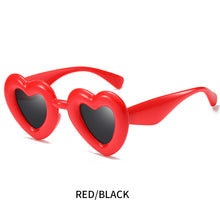 Lade das Bild in den Galerie-Viewer, Sunglasses sun Shades Love Bread Dazzling Color Jelly unisex

