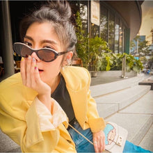 Lade das Bild in den Galerie-Viewer, Sunglasses sun Shades Letter Retro Oval Small Female unisex
