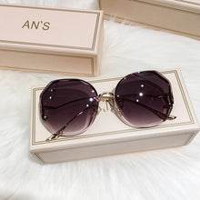 Lade das Bild in den Galerie-Viewer, Sunglasses sun Shades Fashion Frameless Trimming Women's Multi Deformation Metal Arc Mirror Resistant unisex
