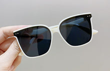 Lade das Bild in den Galerie-Viewer, Sunglasses sun Shades Kid's Parent Child Reflective Lenses All Match UV Protection unisex
