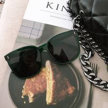 Lade das Bild in den Galerie-Viewer, Sunglasses sun Shades Trendy UV Protection Face without Makeup Fashionable Korean Style Big Face unisex
