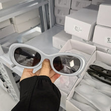 Load image into Gallery viewer, Sunglasses sun Shades Cat Eye shade Female unisex
