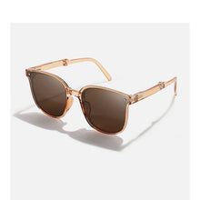 Lade das Bild in den Galerie-Viewer, Sunglasses sun Shades Folding Portable Ultra Light Protection UV Protection unisex
