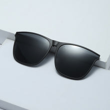 Lade das Bild in den Galerie-Viewer, Sunglasses sun Shades Ultra Light Invisible Polarized Driving Light Myopia Clip unisex
