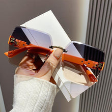 Lade das Bild in den Galerie-Viewer, Sunglasses sun Shades Frameless Two Tone Gradient High Grade Women's Driving Fashionable unisex
