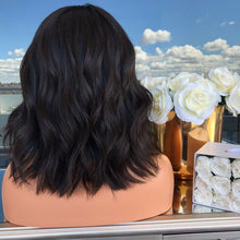 Lade das Bild in den Galerie-Viewer, Women Wig Mid-Length Corn Curler Fashion Micro-Volume Short Curling Iron Set W420
