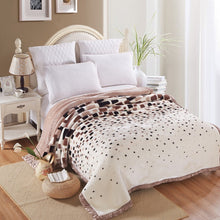 Lade das Bild in den Galerie-Viewer, Blanket Raschel Double-Layer Thickened Autumn and Winter Woolen Blanket Coral Fleece Flannel
