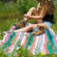 Load image into Gallery viewer, Geometric Tassel Style Blanket Woven Tassel Beach Towel Blanket Picnic Mat Yoga Cotton Blanket
