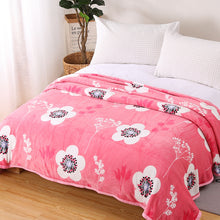 Load image into Gallery viewer, Thickened Autumn and Winter Blanket Flannel Blanket Flannel Air Conditioning Blanket Coral Fleece
