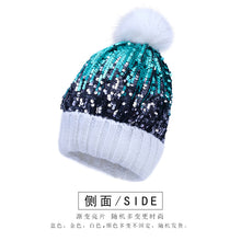 Lade das Bild in den Galerie-Viewer, Warm Winter Knit Beanie Hats Women's Fur Ball Fashion Thickened Wrapping Unisex
