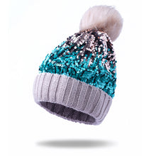 Lade das Bild in den Galerie-Viewer, Warm Winter Knit Beanie Hats Women's Fur Ball Fashion Thickened Wrapping Unisex

