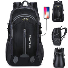 Load image into Gallery viewer, Outdoor Mountaineering Bag 40L Large Capacity Men's Ladies Travel Backpack
