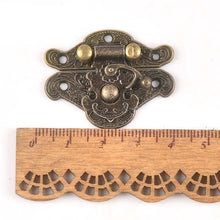 Lade das Bild in den Galerie-Viewer, Locks Latches Vintage Antique Brass Wood Suitcase Box Clasp For Wooden Hook
