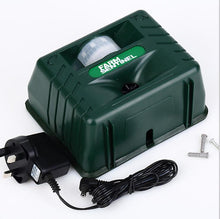 Lade das Bild in den Galerie-Viewer, AU Plug Garden outdoor ultrasonic rodent repeller, Pest raccoon bird animal repeller AZ17073
