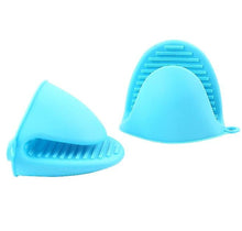 Lade das Bild in den Galerie-Viewer, 2Pcs red  Microwave Oven Gloves - Thicken Anti Scald, Silicone Pot Clips For Oven AZ16116
