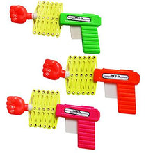 Load image into Gallery viewer, 3pcs Telescopic fist gun spring elastic gun children&#39;s toy magic toy gun 3pcs AZ22310
