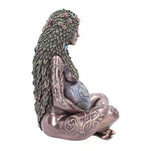 Lade das Bild in den Galerie-Viewer, 5x5x15cm Mother Earth, Resin ornaments of Goddess Gaia, Mother Earth ornaments
