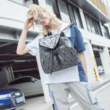 Lade das Bild in den Galerie-Viewer, Backpack Folding Fashion Backpack Practical Student Schoolbag
