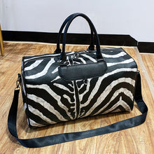 Load image into Gallery viewer, Fashion Short-Distance Travel Bag Portable Sports Gym Bag Large Capacity Luggage Bags and Duffel Bags
