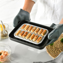 Lade das Bild in den Galerie-Viewer, 14 Square Shaped Italian Ice Tray Rectangular Bar Ice Maker Edible Silicon DIY Mold
