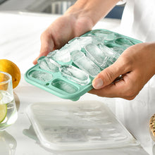 Lade das Bild in den Galerie-Viewer, 14 Square Shaped Italian Ice Tray Rectangular Bar Ice Maker Edible Silicon DIY Mold

