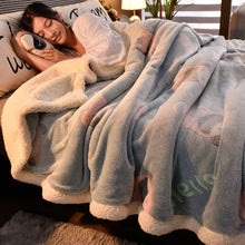 Lade das Bild in den Galerie-Viewer, Duplex Felt Quilt Winter Thicken Thermal Coral Fleece Nap Blanket Flange Sofa Cover Single
