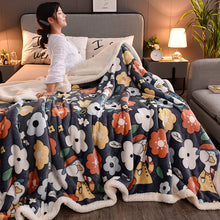 Lade das Bild in den Galerie-Viewer, Duplex Felt Quilt Winter Thicken Thermal Coral Fleece Nap Blanket Flange Sofa Cover Single
