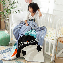 Lade das Bild in den Galerie-Viewer, Cartoon Small Blanket Flannel Blanket Gold Mink Velvet Blanket Nap Blanket Casual Blanket

