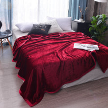 Load image into Gallery viewer, Thickened Flannel Blanket Sable Fur Casual Blanket Thermal Bed Sheet Mink Fur Fabric Blanket
