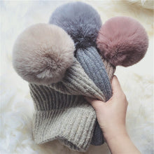 Lade das Bild in den Galerie-Viewer, Warm Winter Knit Beanie Hats Women's Fleece-Lined Thickened Knitting Woolen Cap Unisex
