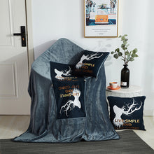 Lade das Bild in den Galerie-Viewer, Pillow Blanket Dual-Use Coral Fleece Blanket Office Sofas Car Afternoon Nap Pillow Pillow Enterprise Gift
