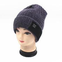 Lade das Bild in den Galerie-Viewer, Warm Winter Knit Beanie Hats Foreign Trade New Wool Men's Autumn and Winter Outdoor Fleece-Lined Unisex
